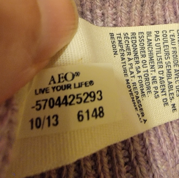 American Eagle Sweater Women Lilac, Knit, 3/4 sleeves and Scoop Neck Size XS - Picture 9 of 10